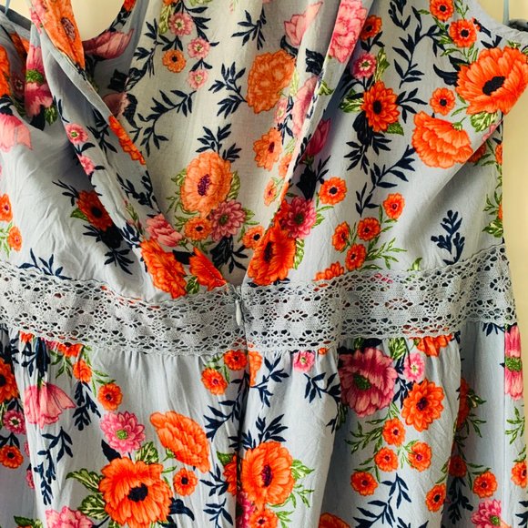 Boohoo Floral High Neck Lace Maxi Dress W/Slit - Picture 4 of 8